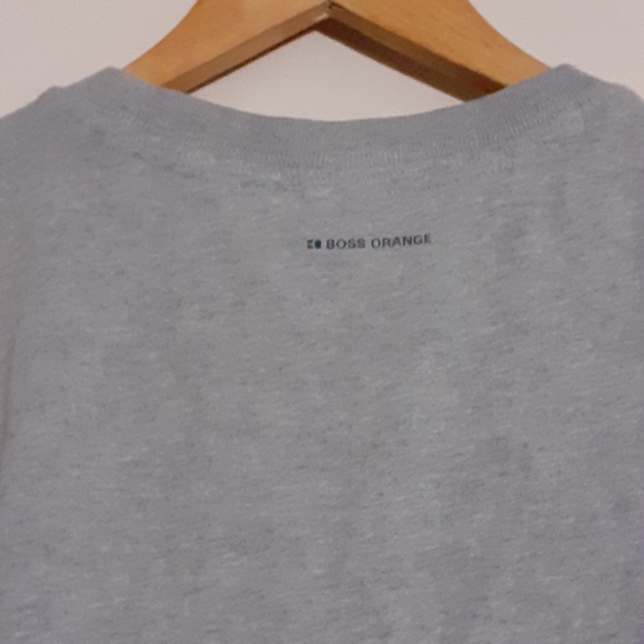 Womens designer shirt BOSS ORANGE "Orange is the new Cool" Spell out tee shirt - Picture 4 of 4